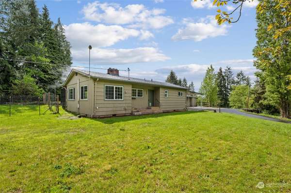 804 Holcomb RD, Kelso, WA 98626