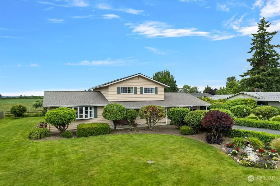 15382 Cottonwood LN, Mount Vernon, WA 98273