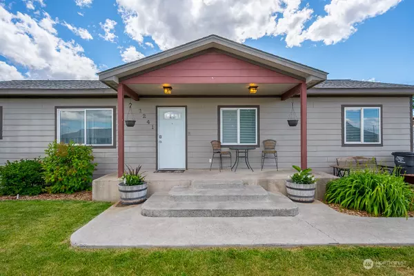 1241 Lowry ST,  Moses Lake,  WA 98837