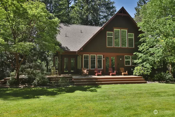 4453 Campbell RD, Clinton, WA 98236