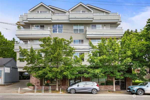 2820 E Madison ST #401, Seattle, WA 98112