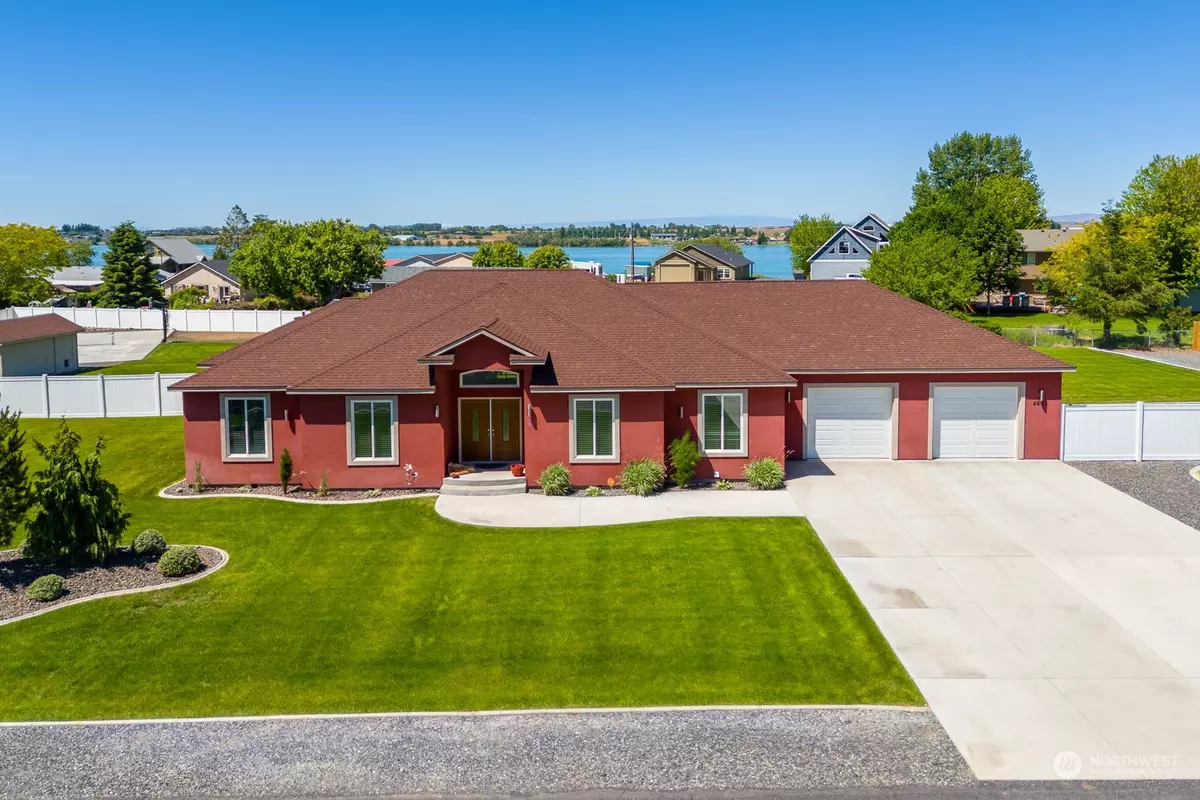 Moses Lake, WA 98837,4801 Carol DR NE