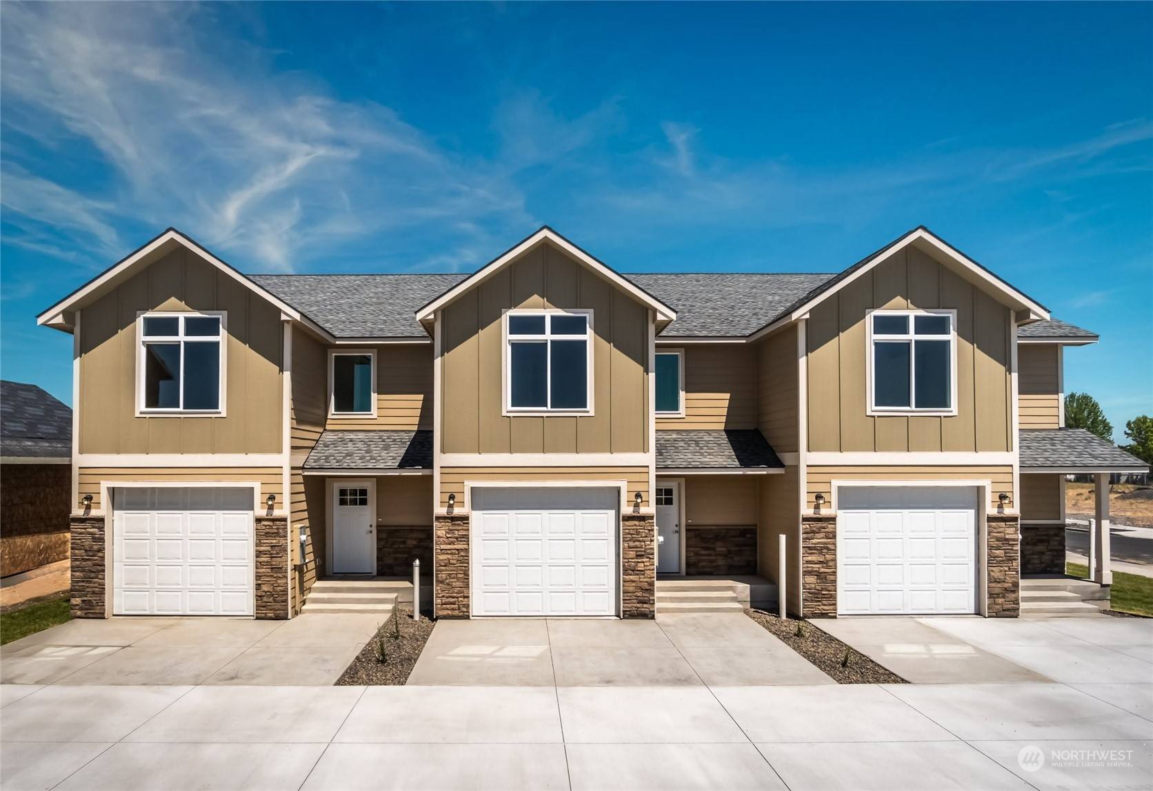 911 W Ted Yao WAY, Moses Lake, WA 98837