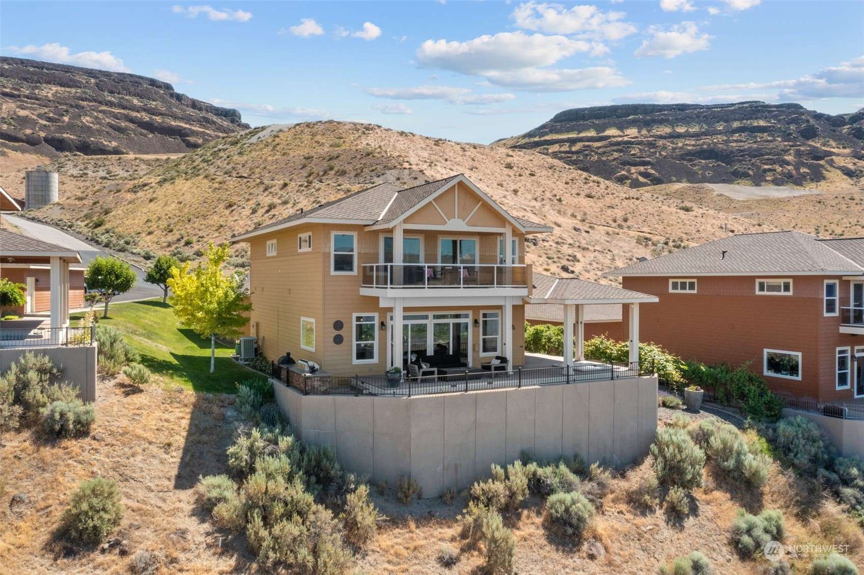 9192 Ridgeview DR NW, Quincy, WA 98848