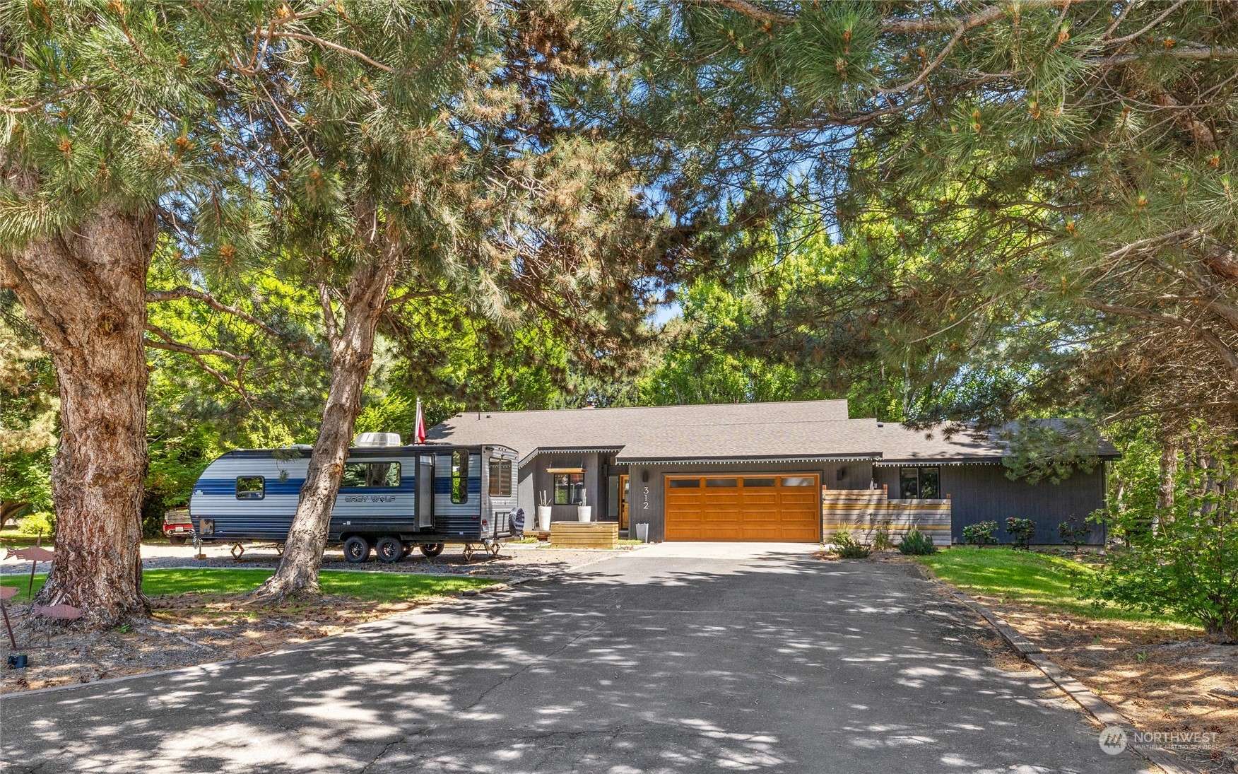 312 S Lookout Mountain DR, Ellensburg, WA 98926