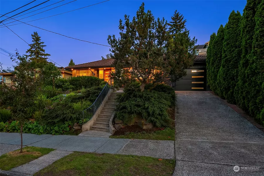 5209 S Alaska ST, Seattle, WA 98118