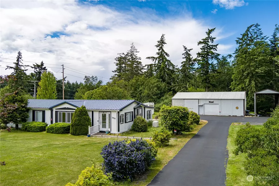 2717 Crescent Acres RD, Oak Harbor, WA 98277