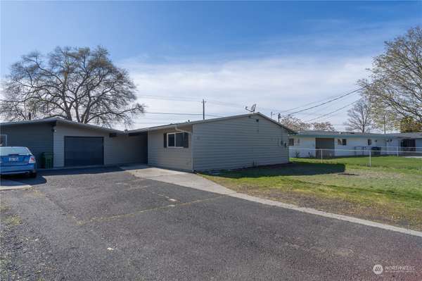 149 Carswell Drive, Moses Lake, WA 98837