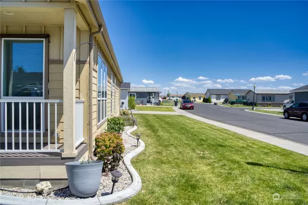 Moses Lake, WA 98837,1701 E Burr AVE #21