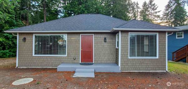 10229 Frontier PL NW, Silverdale, WA 98383