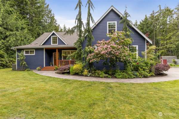 1527 NW Mushroom LN, Poulsbo, WA 98370