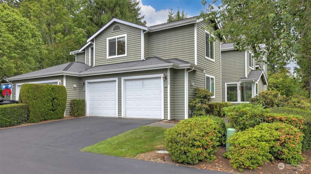 24312 SE 41st PL #50, Sammamish, WA 98029