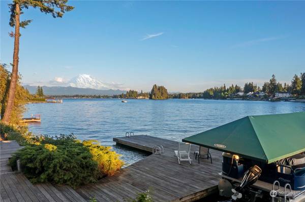 18012 28th Street East, Lake Tapps, WA 98391