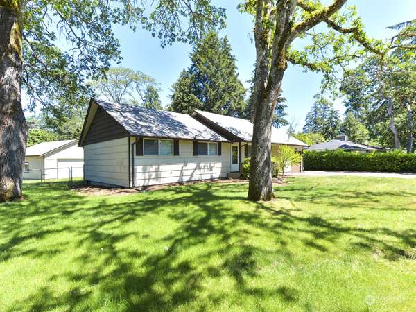 11603 Military RD SW, Lakewood, WA 98498