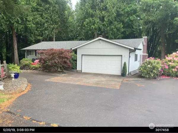 170 Clark Creek LN, Longview, WA 98632