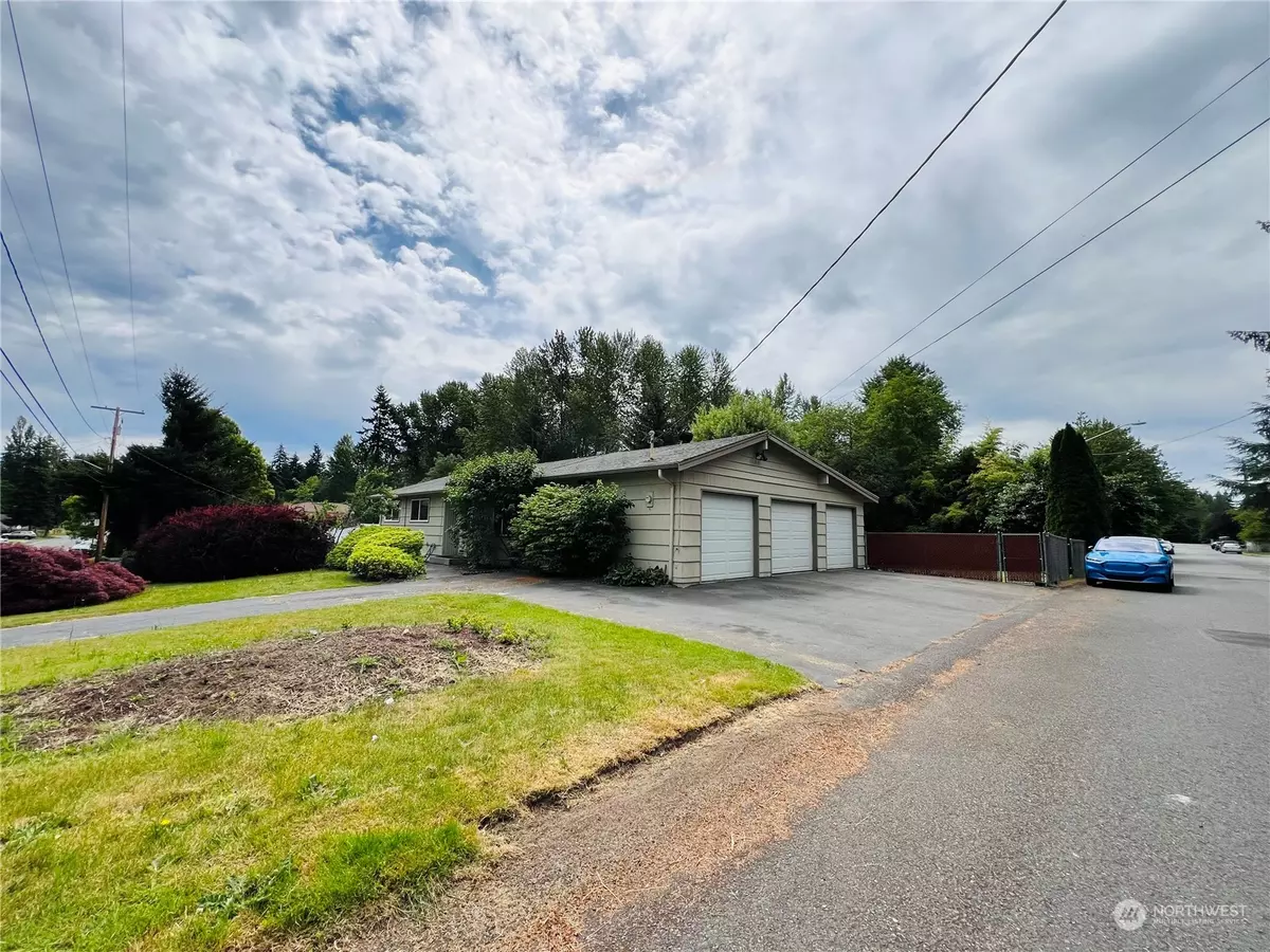 Renton, WA 98058,12505 SE 172nd ST