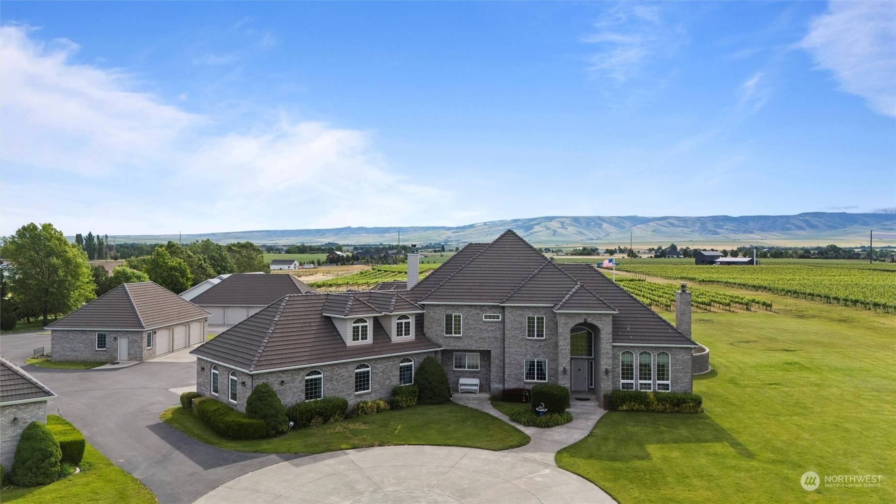 Walla Walla, WA 99362,1702 JB George RD