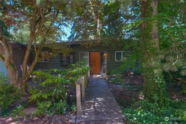 410 Mt. Jupiter DR SW, Issaquah, WA 98027