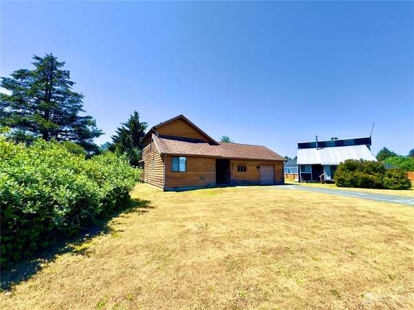 265 Point Brown AVE SW, Ocean Shores, WA 98569