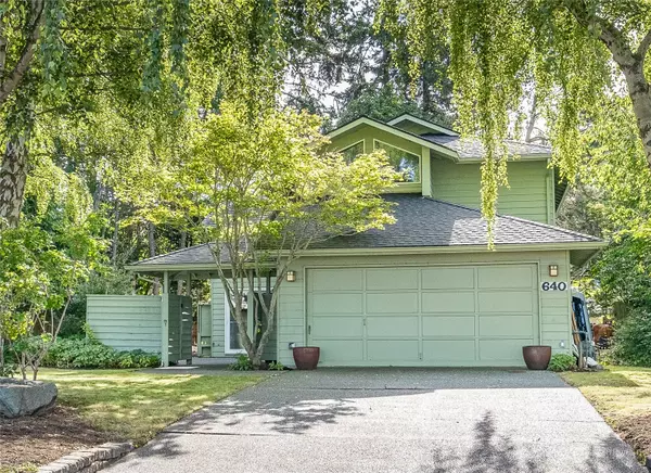640 NW Ebb Tide CT, Oak Harbor, WA 98277