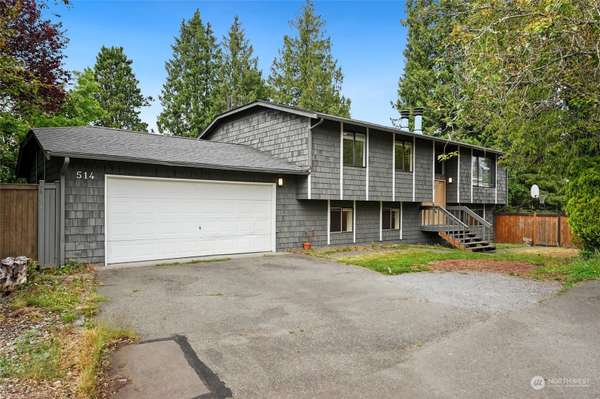 514 NE 182nd CT, Shoreline, WA 98155