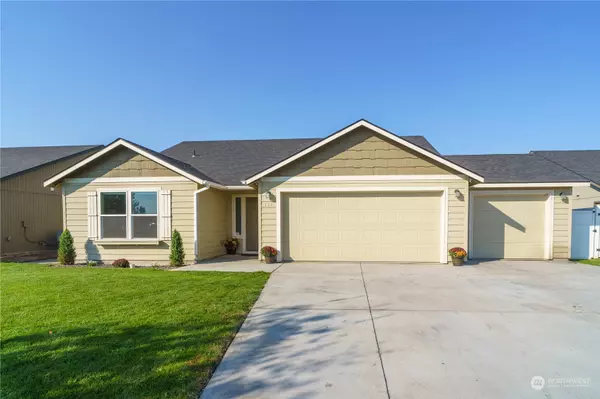 Moses Lake, WA 98837,712 S Lakeland DR