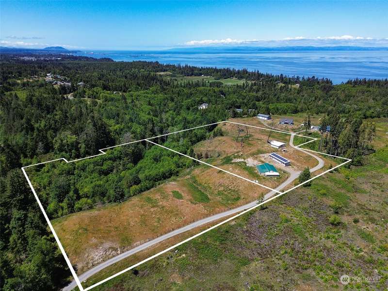 1002 Lemmon RD, Port Angeles, WA 98362