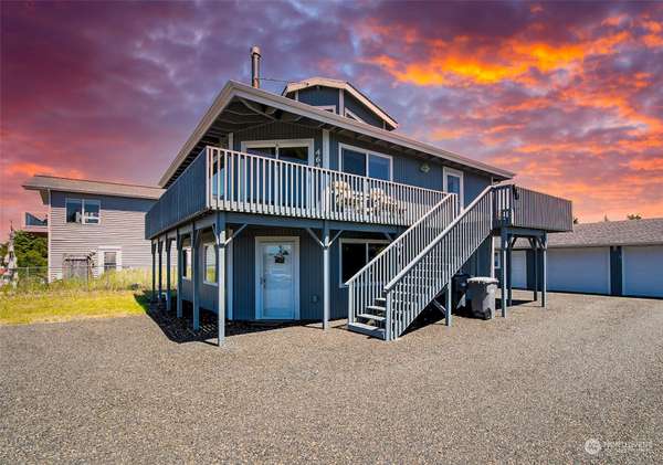 464 Sand Dune AVE SW, Ocean Shores, WA 98569