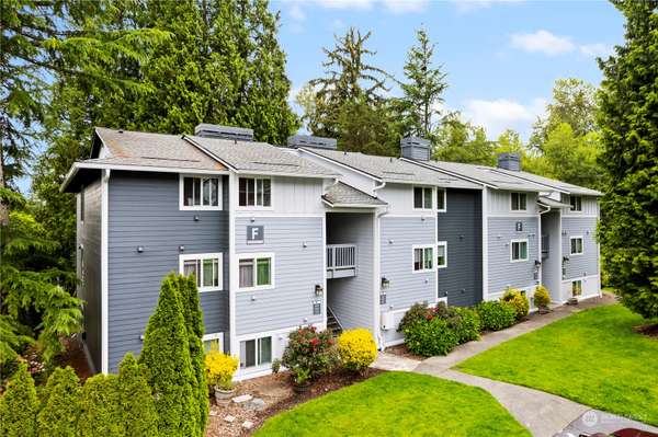 14106 NE 181st Place #F104, Woodinville, WA 98072