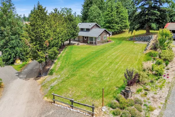 402 Arrowhead LN, Everson, WA 98247