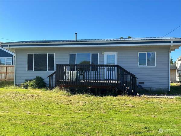 575 Ensign AVE NW, Ocean Shores, WA 98569