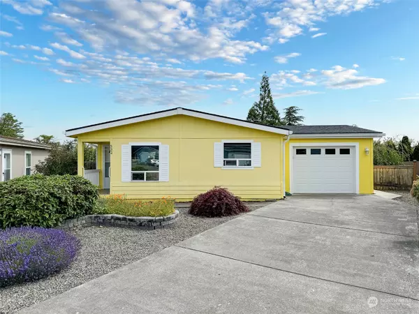 532 N 7th AVE, Sequim, WA 98382