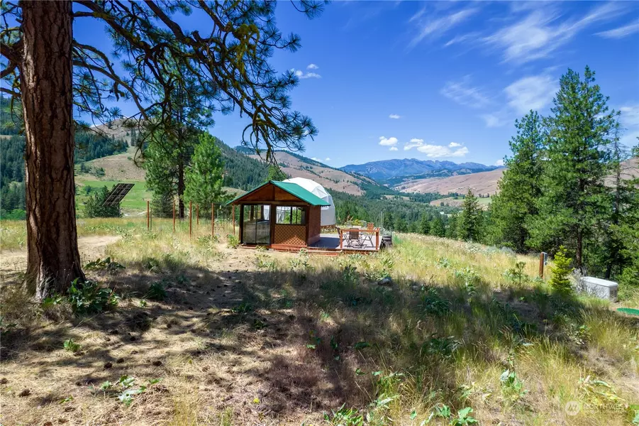 27 Malamute RD, Twisp, WA 98856