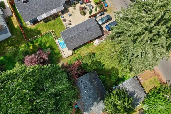 Olympia, WA 98506,1209 Pioneer AVE NE