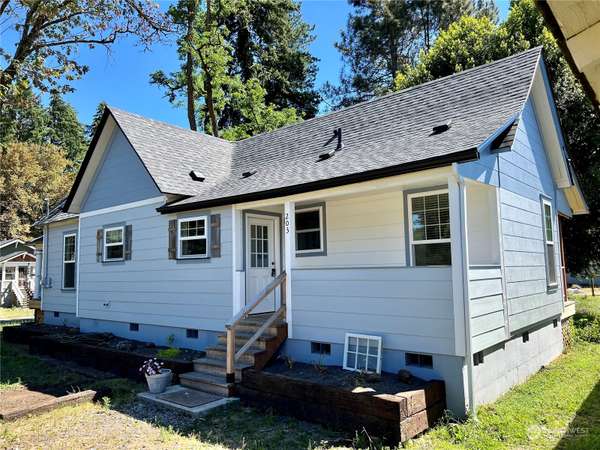 203 E 6th Street Dr,  Bucoda,  WA 98530