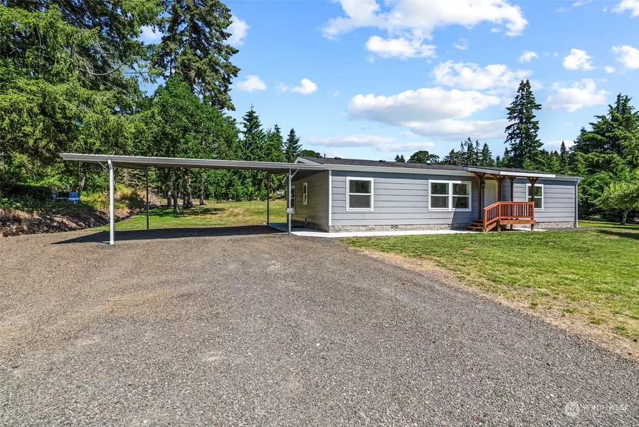 1562 S Cloverdale RD, Kalama, WA 98625