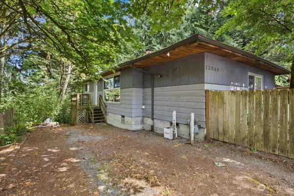 13046 15th AVE NE, Seattle, WA 98125