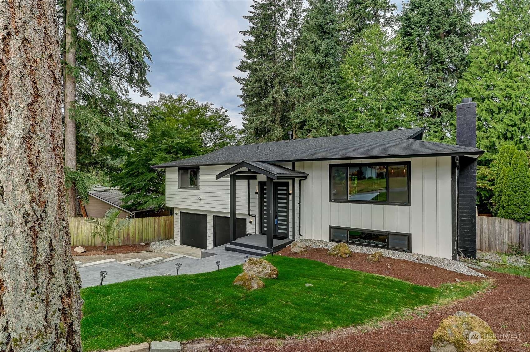 13807 128th AVE NE, Kirkland, WA 98034
