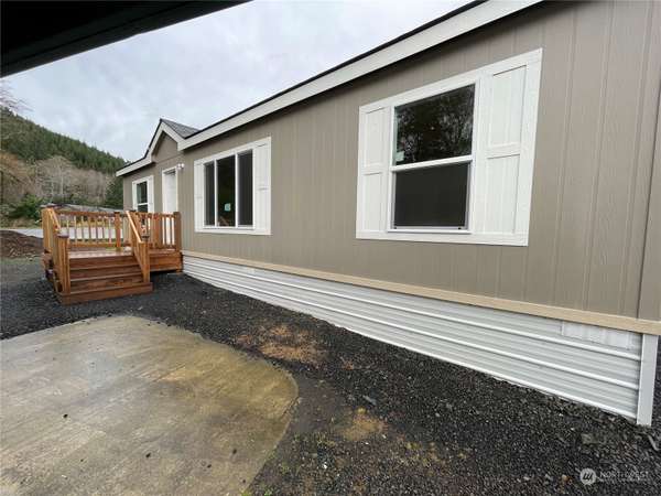 1050 Howard ST #4, Raymond, WA 98577