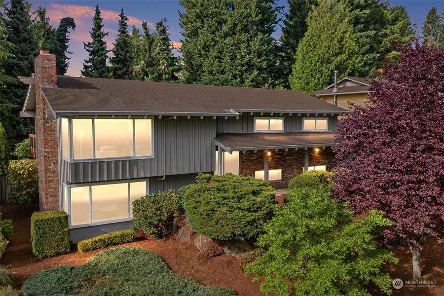 13724 SE 20th ST, Bellevue, WA 98005