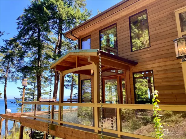 2878 Raccoon Point RD, Orcas Island, WA 98245