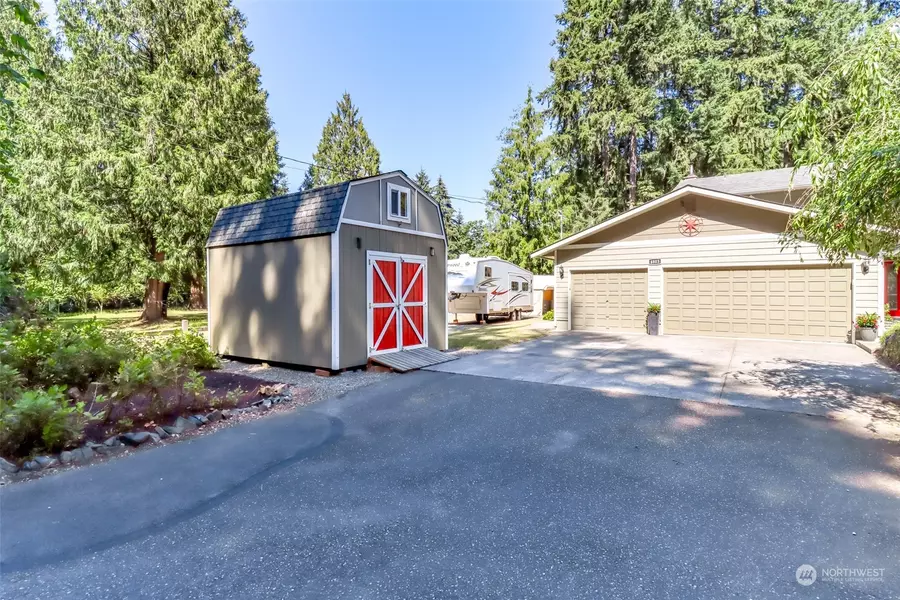 4803 178th AVE E, Lake Tapps, WA 98391