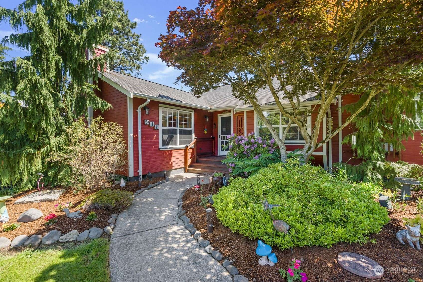 916 E McLeod, Bellingham, WA 98226