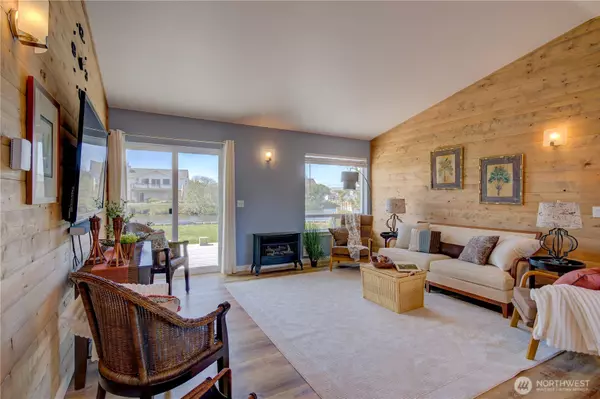 Ocean Park, WA 98640,34807 H PL