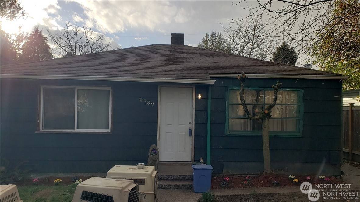 9739 Evanston AVE N, Seattle, WA 98103