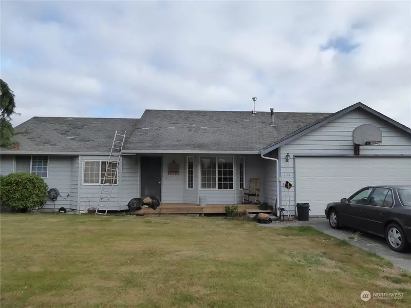 125 S 30th PL, Mount Vernon, WA 98273