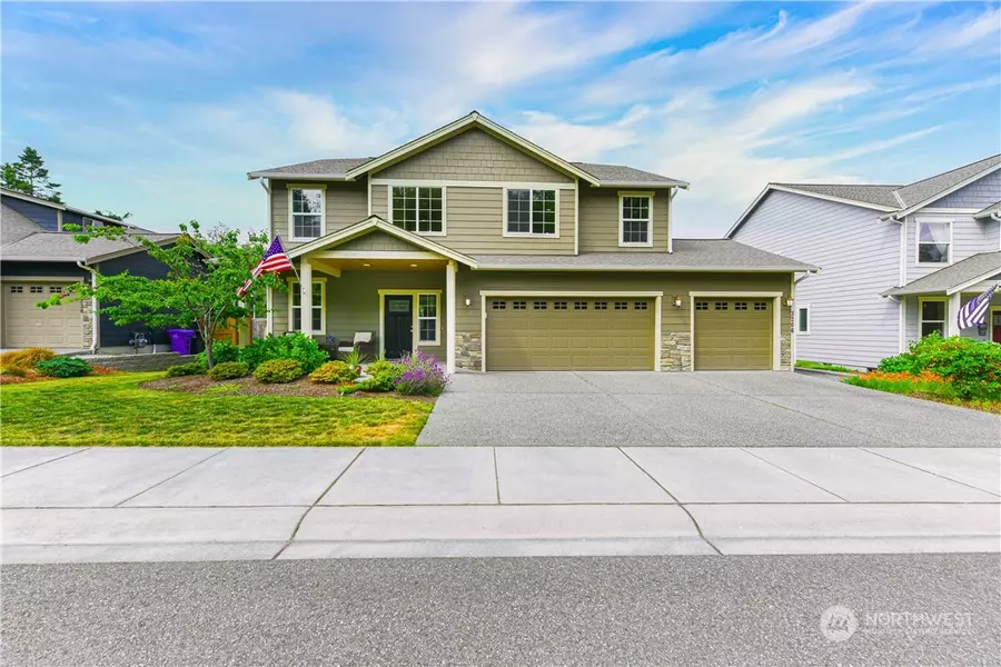 3206 SW Fairway Point DR, Oak Harbor, WA 98277