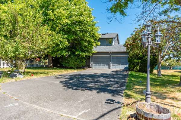 168 NW Captain CT, Oak Harbor, WA 98277