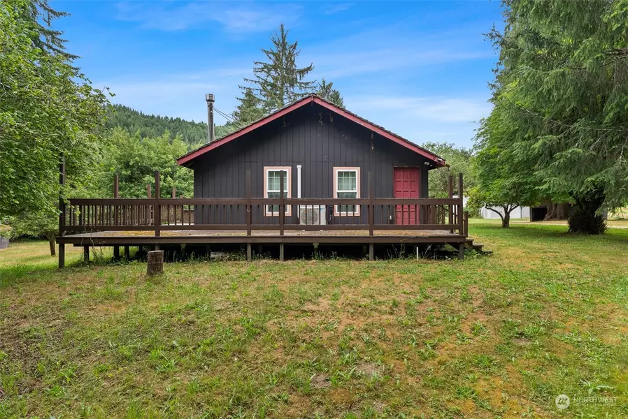 663 Mill Creek RD, Raymond, WA 98577