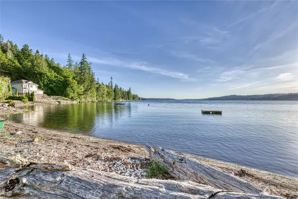 19251 E State Route 106, Belfair, WA 98528